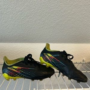 Boys size 1 adidas Copa soccer cleats